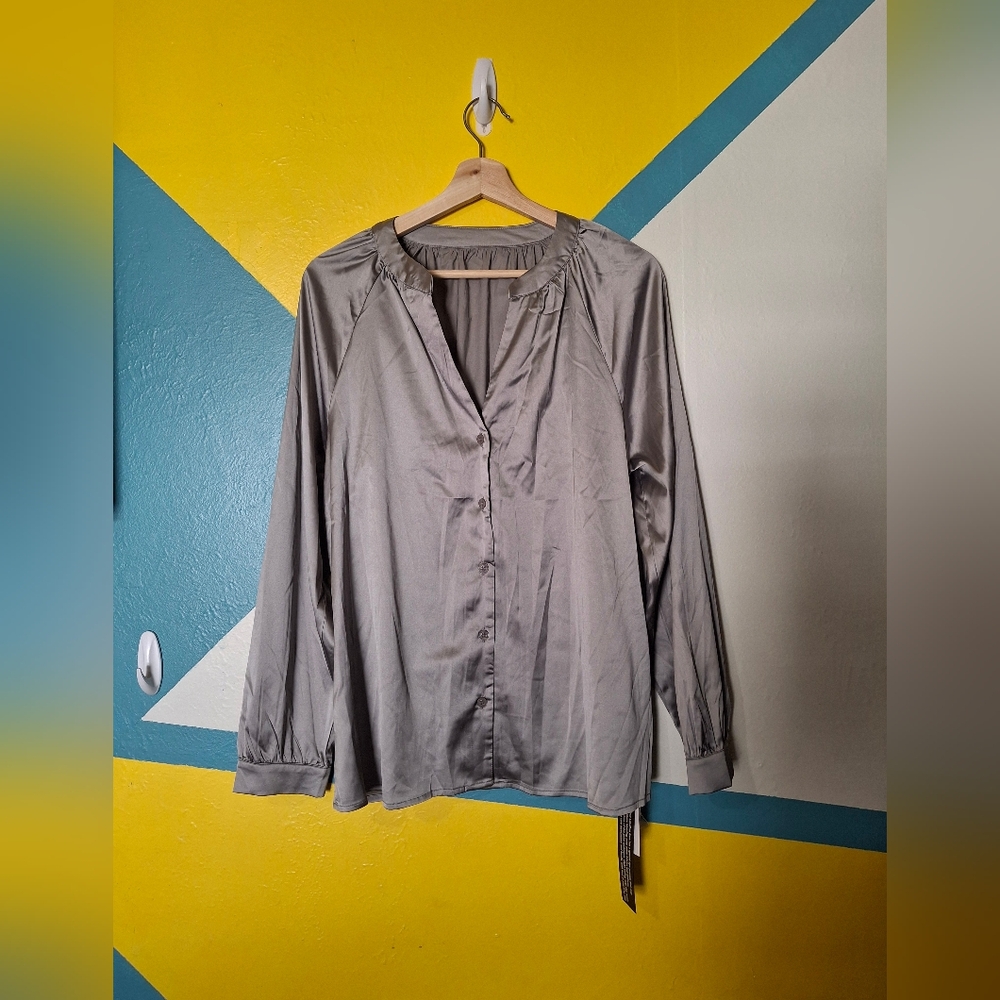 LueLaRoe Satin Grey Top